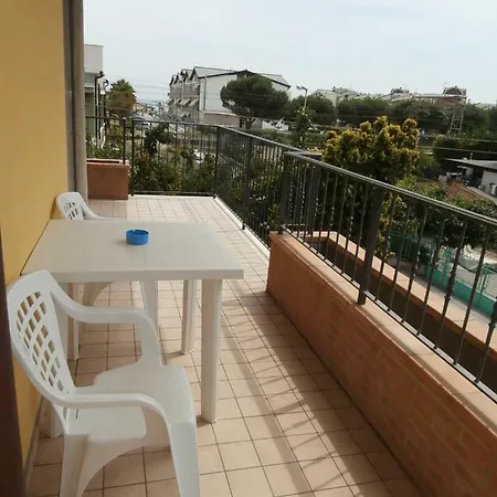 Donizetti 1 Apartment *